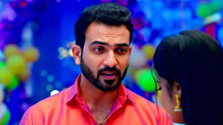 Trivikrama's Announcement Shocks Anasuya Episode 19