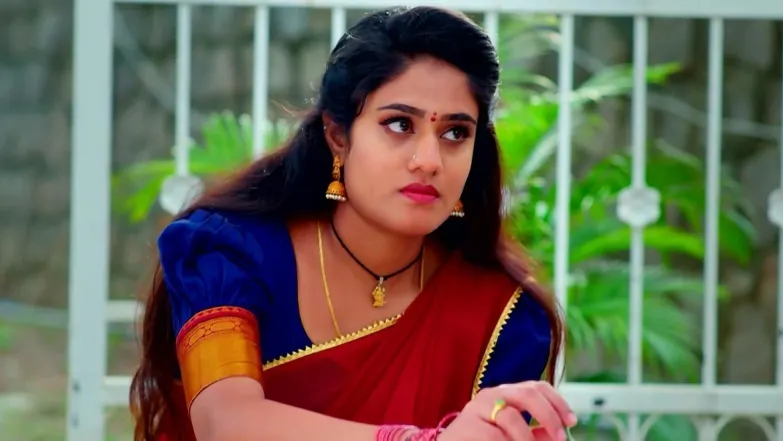 Jagadhatri Teaches a Few Men a Lesson Episode 16