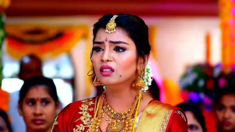 Madhumitha’s Parents Break Ties with Her Episode 10