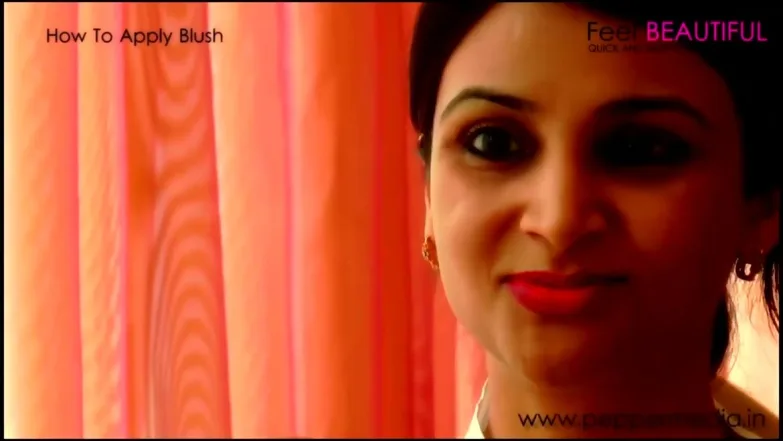 Episode 1 - How To Get Perfect Lips And Apply Blush In 5 Minutes Episode 1