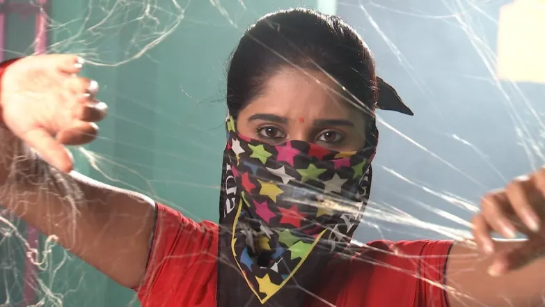 Ganga Enters the Palace Episode 13