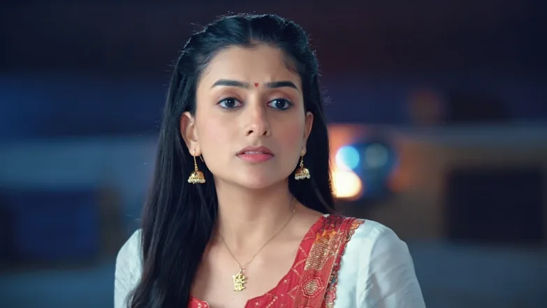 Ishan Crosses Paths with Shivika Episode 1