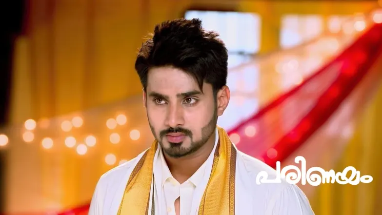 Amulya Tells Her Family about Vikrant Episode 13