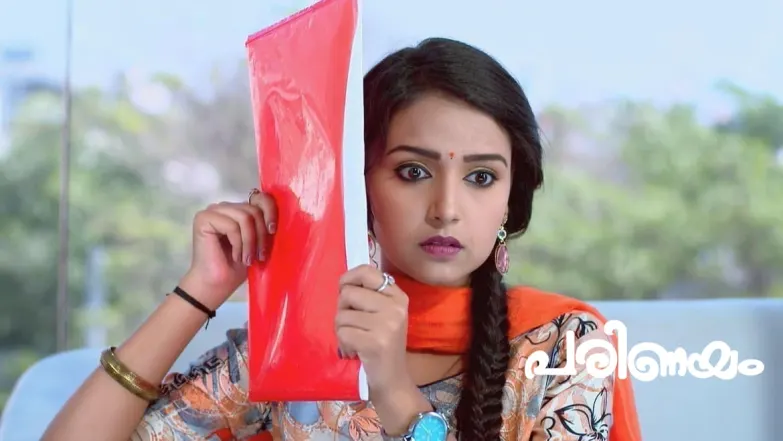 Pramila Criticises Arathi Episode 23