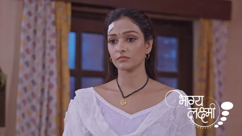 The Sarpanch Honours Lakshmi for Her Bravery Episode 910