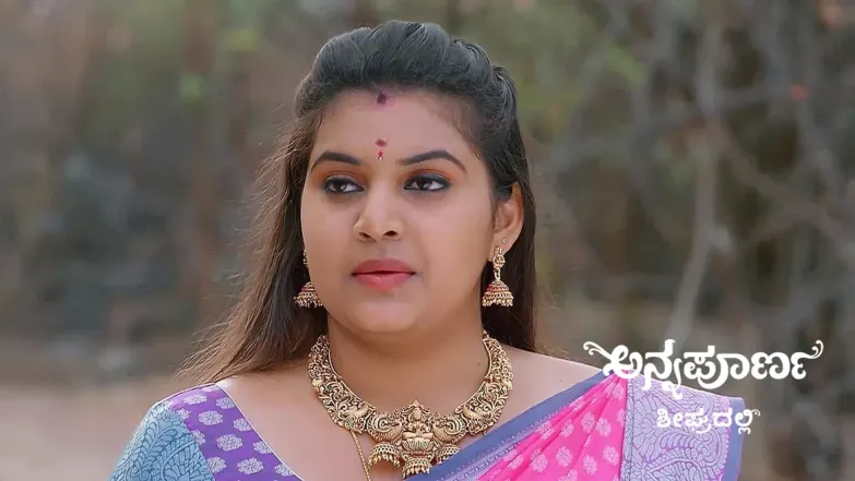 Niharika Steals 'Swarnamanjari' Flower from Avani Episode 526