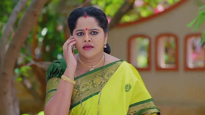 Padma Gets Angry at Charu's Mother | Padamati Sandhyaragam 
