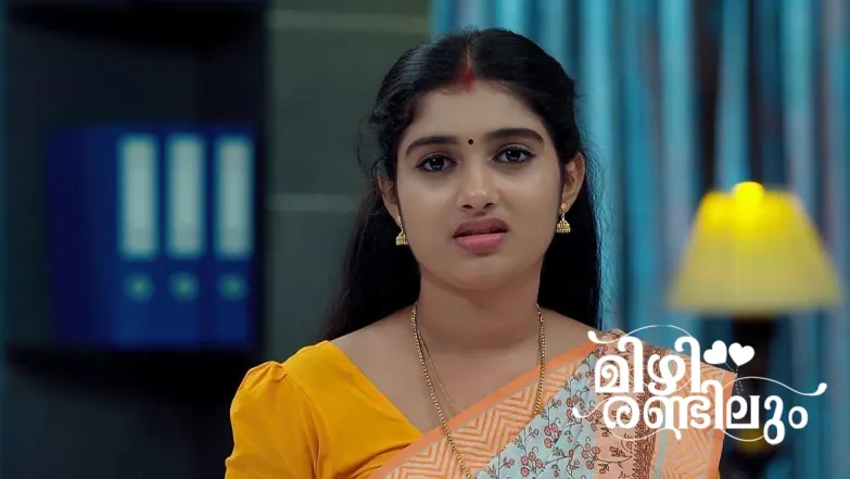 Lakshmi Sneaks Out of the House Episode 478