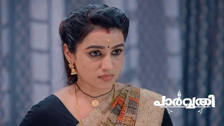 Parvathy Is Shocked to See Prabhavathy’s Wedding Photo Episode 320