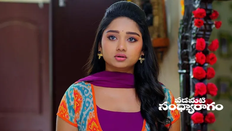 Aadhya Helps Ramalakshmi Sneak outside Episode 570