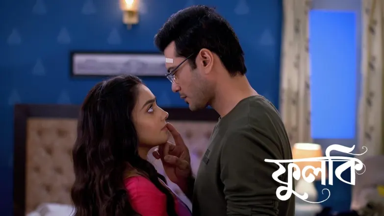 Shalini Fumes in Rage to See Rohit with Phulki Episode 405