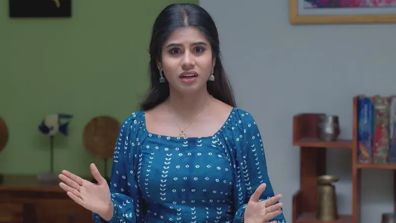 Madhumitha Tries to Stop Aditi | Nenjathai Killathe 