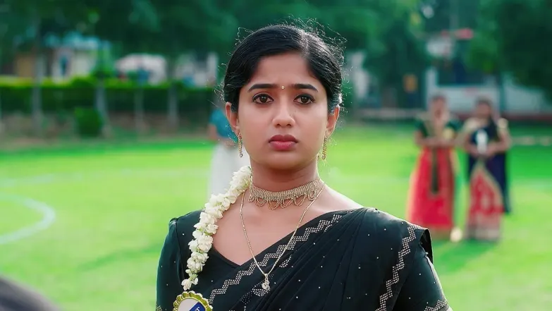 Aankhi Plays Hockey, Exhorted by Chhaya Episode 12