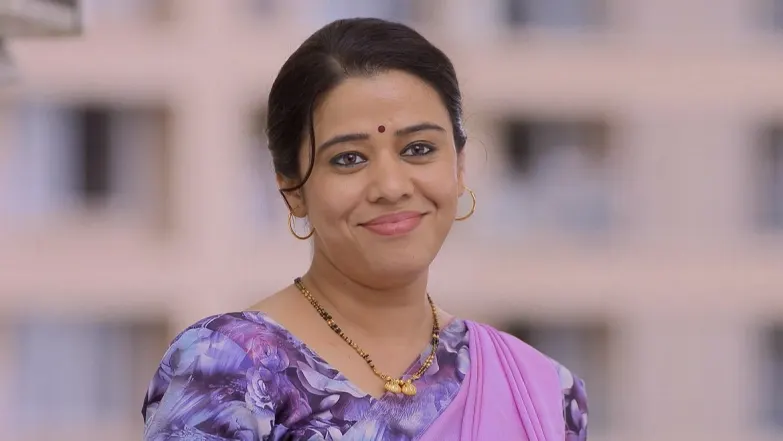 Radhika Receives the Gift Meant for Sonia Episode 21