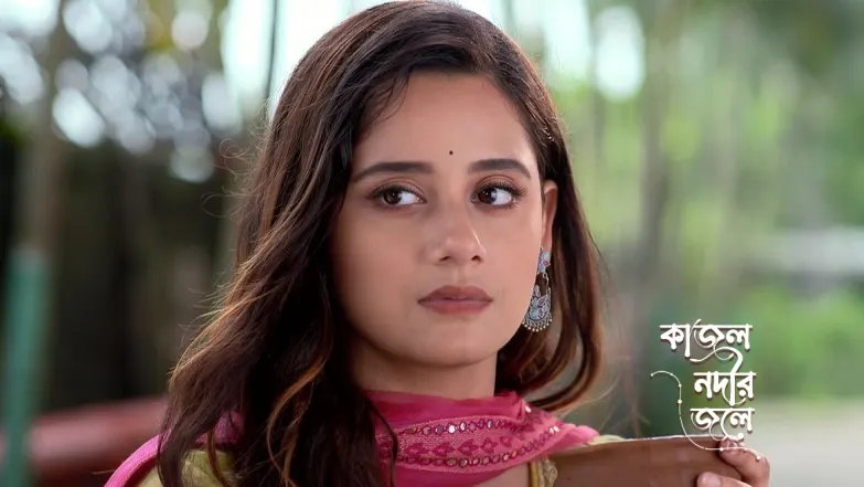 Samujjwal and Kankabati Share a Moment Episode 9