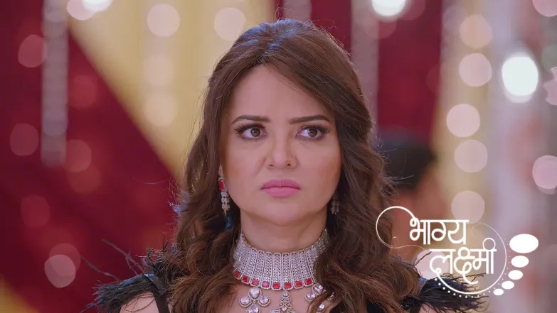 Shalu Worries When Lakshmi Fails to Return Episode 1242