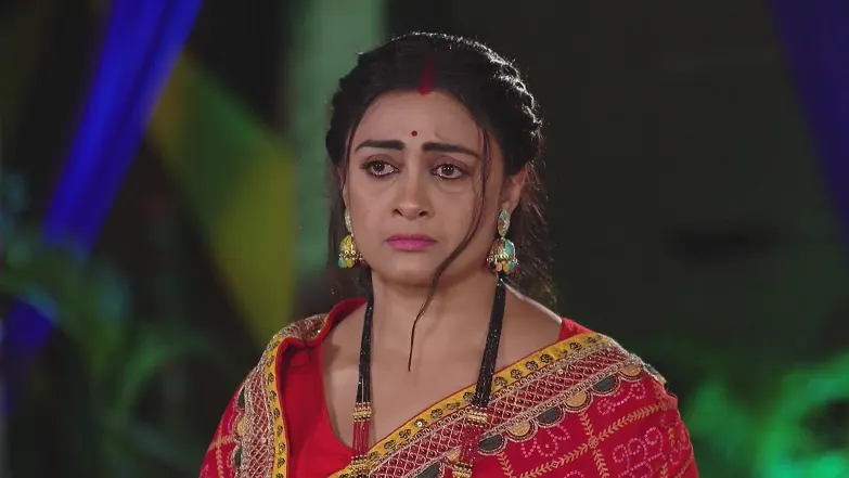 Sandhya Prepares to Leave the House - Sandhya Ragini 