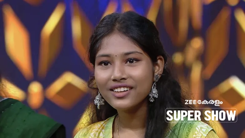Anumol Tries to Sell a Coconut to Suraj Episode 25