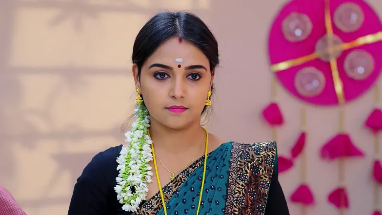 Pallavi Questions Poorvika about Flowers Episode 129