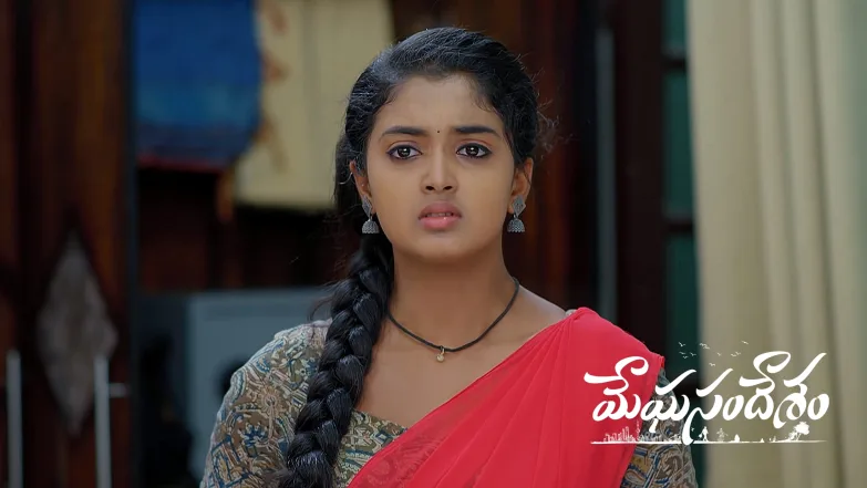 Apoorva Stops Bhoomi from Taking Sharath’s Money Episode 297
