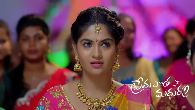 Shankar’s Group Disguises as Musicians Episode 1555