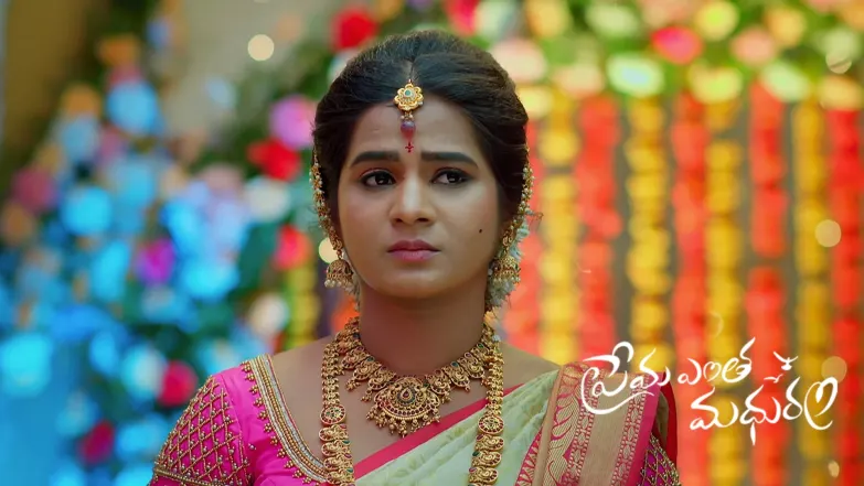 Shankar Blackmails the House Owner Episode 1554