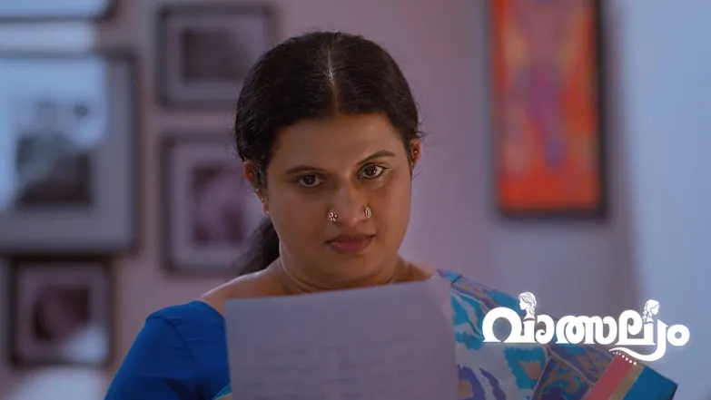 Savithri Frames Meenakshi Episode 360