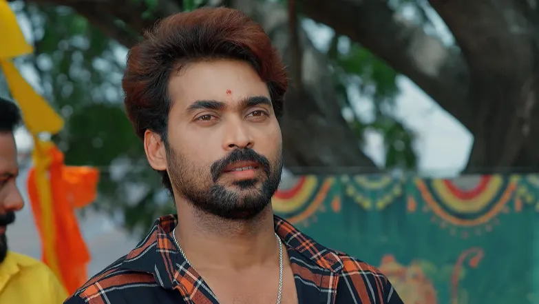 Akhilandeshwari Plots against Venkatesh Episode 9
