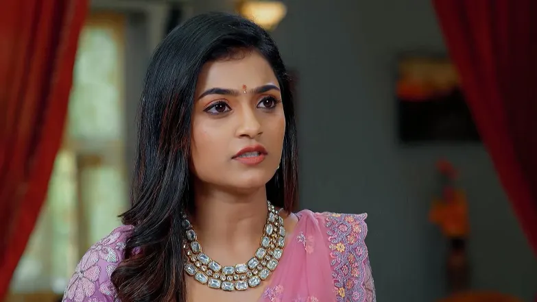 Akhilandeshwari Lashes out at Padmavathi Episode 11