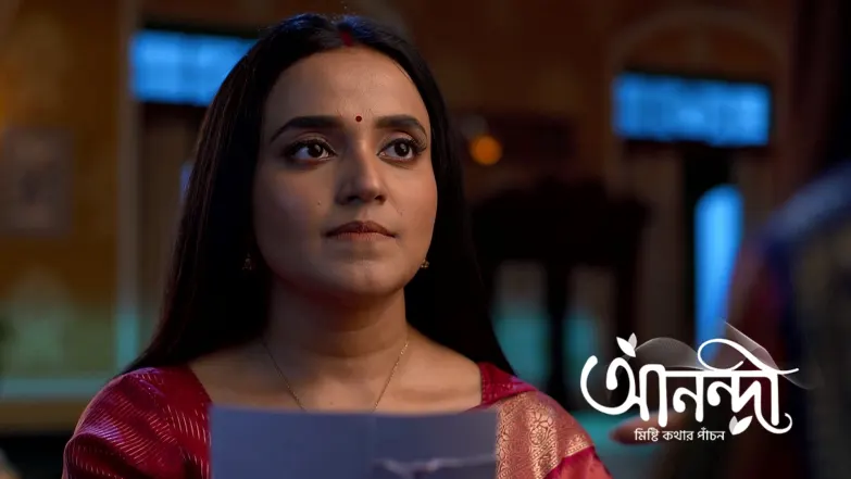 A Family Photo in Kolyani's Pallu Episode 243