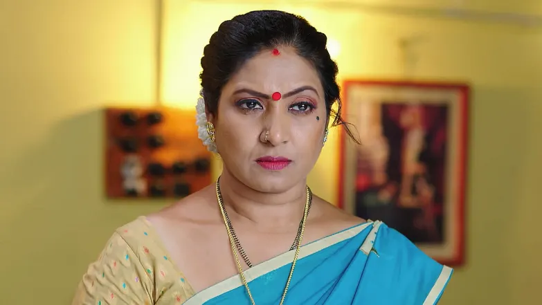 Kanakalakshmi Ousts Latha from the House Episode 163