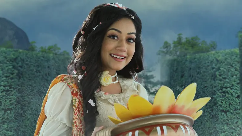 Mallika Prevents Parul from Taking Her Brother Away Episode 85