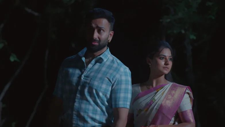 Radha Protects Krishna from Giri's Goons Episode 26