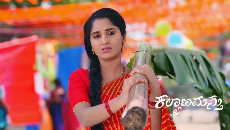 Nithya Hides in Roopa Srinivas’s Car Episode 1002