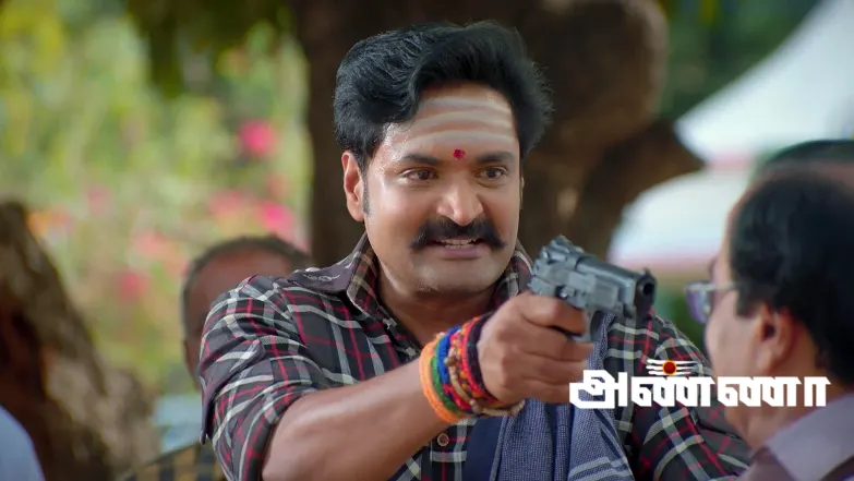 Will Soundirapandi Protect Himself from Shanmugham? Episode 696