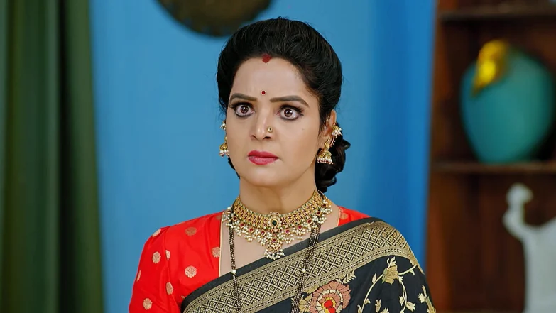 Sameera Tries to Intimidate Ananda Bhairavi Episode 66