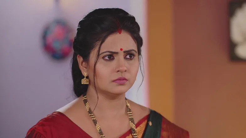 Janki Scolds Shubalakshmi - Tuma Bina 