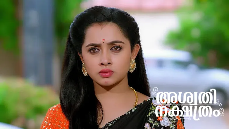 Vedavathi Accepts Avani, but Niharika Strikes Back Episode 343