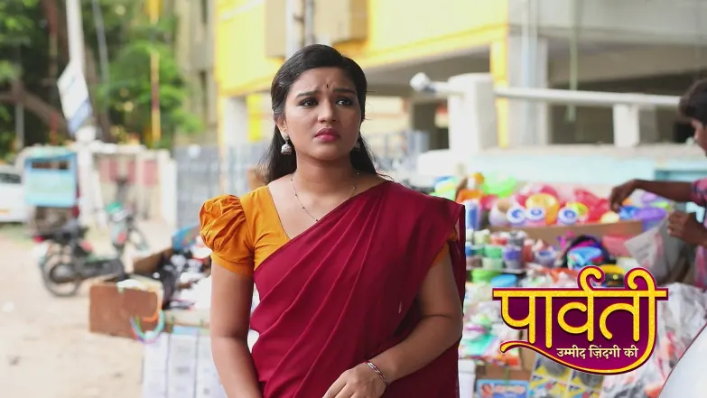 Adhitya Gifts Bangles to Parvathi Episode 153