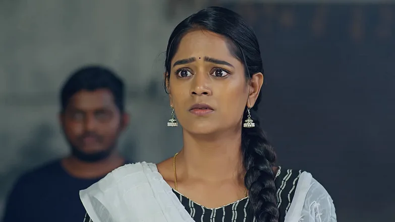 Akhilandeshwari Burns Venkatesh’s Shed Episode 34