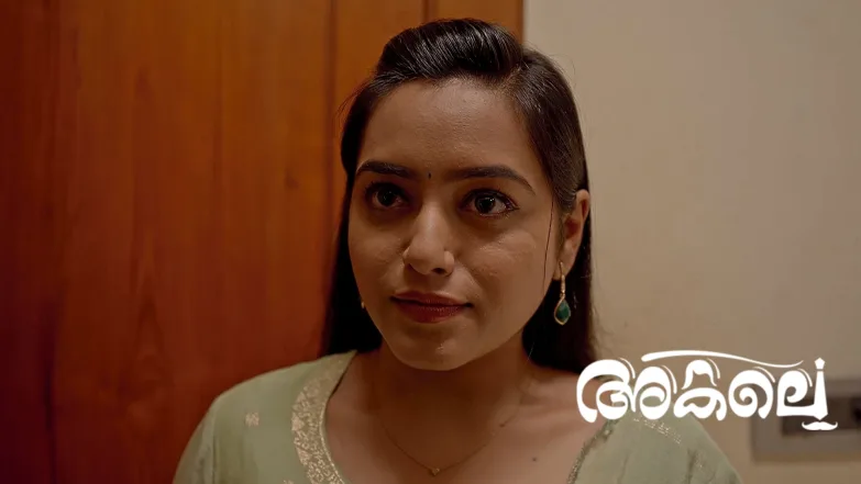 Rithika Locks Herslef and Raju in Her Room Episode 199