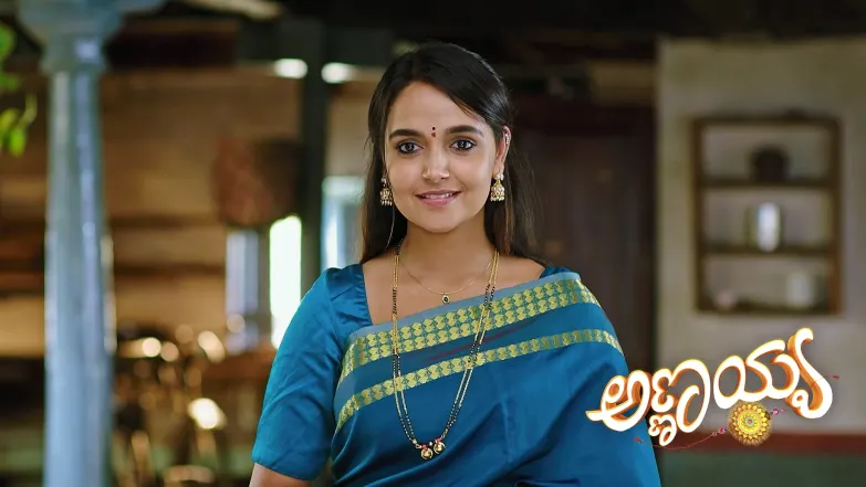 Parshu Gives Rathna Holy Ash for Godambi Episode 222