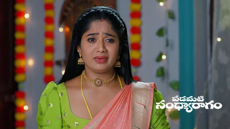 Ramalakshmi and Showrya Learn Venkatrao’s Plan Episode 884