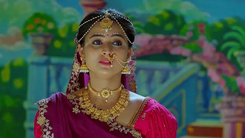 Radha Foils Fanindra’s Plan Episode 45