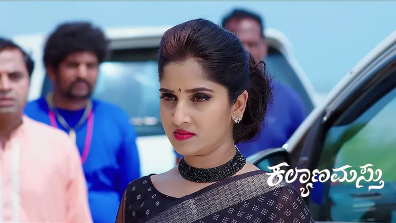 Nithya Describes Divya Episode 1024