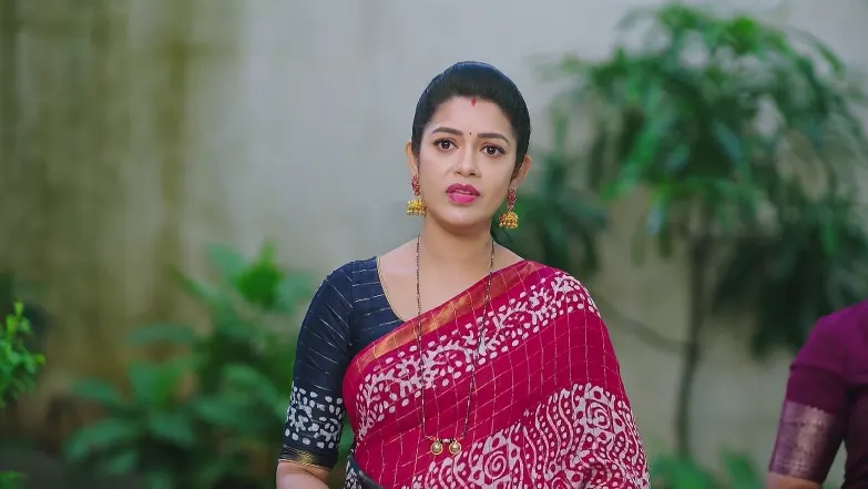 Goutham Is Shocked to See Jaydev's Wedding Invite - Amruthadhaare 