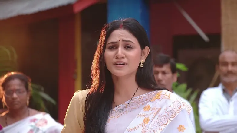 Anshika Manipulates the Police Officer - Suna Jhia 