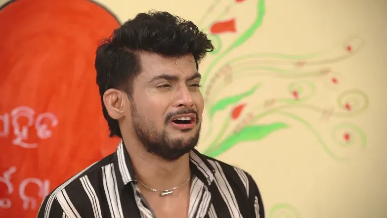 Prince Tries to Defend Dev - Sathi Sata Janmara 