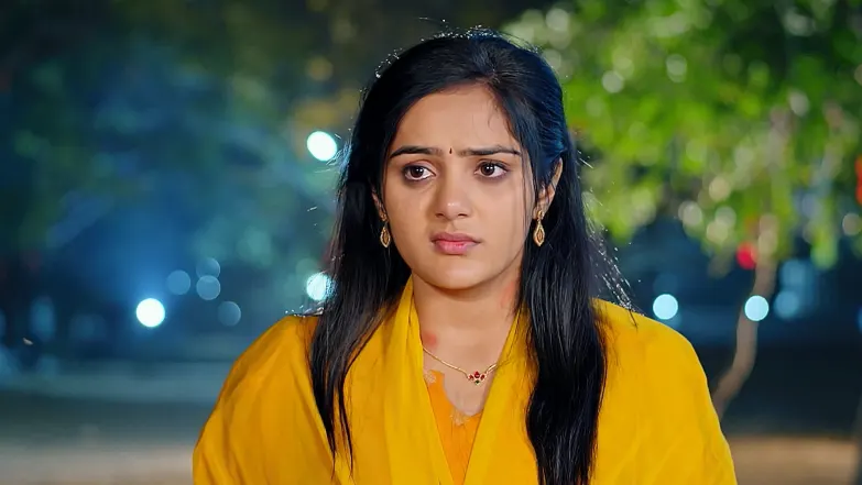 Kanchana Scares Sharanya Over a Call Episode 84