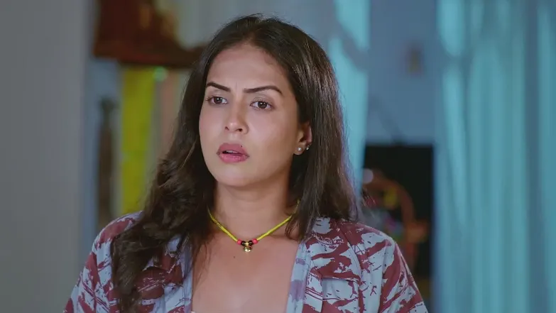 Vatsala Questions Sanjana about a Burnt Saree - Brahmagantu 
